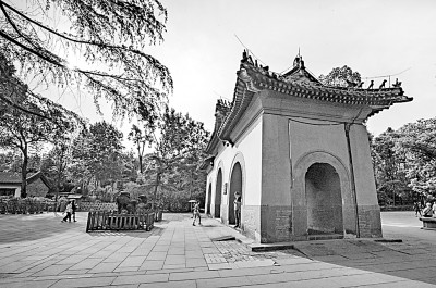 曹操的多疑與諸葛亮的多智 曹操的多疑與諸葛亮的多智